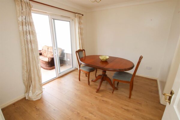 Hurlstone Close, Edenthorpe, Doncaster