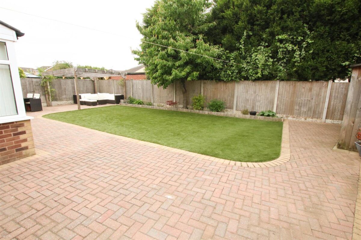 Hartland Crescent, Edenthorpe, Doncaster
