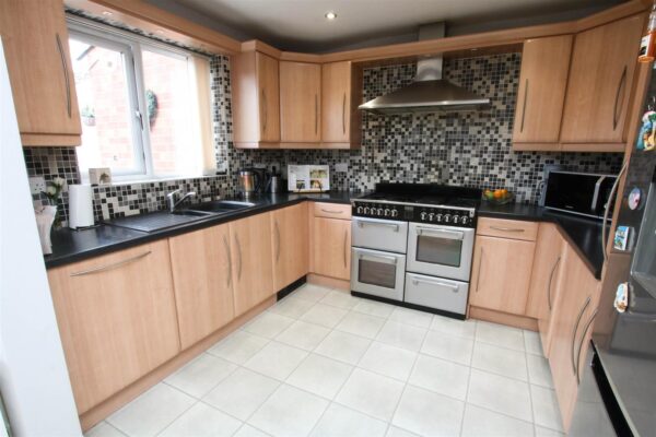 Winchester Way, Scawsby, Doncaster