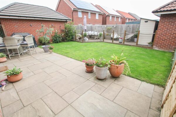 Garland Road, New Rossington, Doncaster