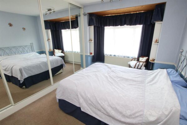 Harrowden Road, Wheatley Hills, Doncaster