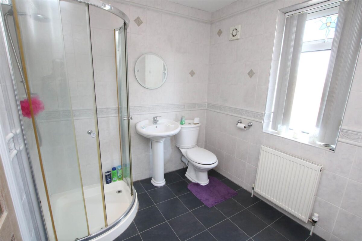 Harrowden Road, Wheatley Hills, Doncaster