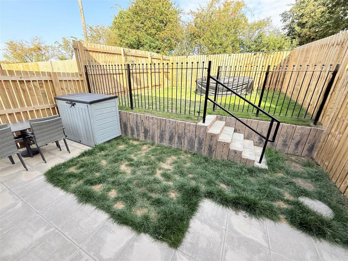 30 Avon Road, Harworth, Doncaster