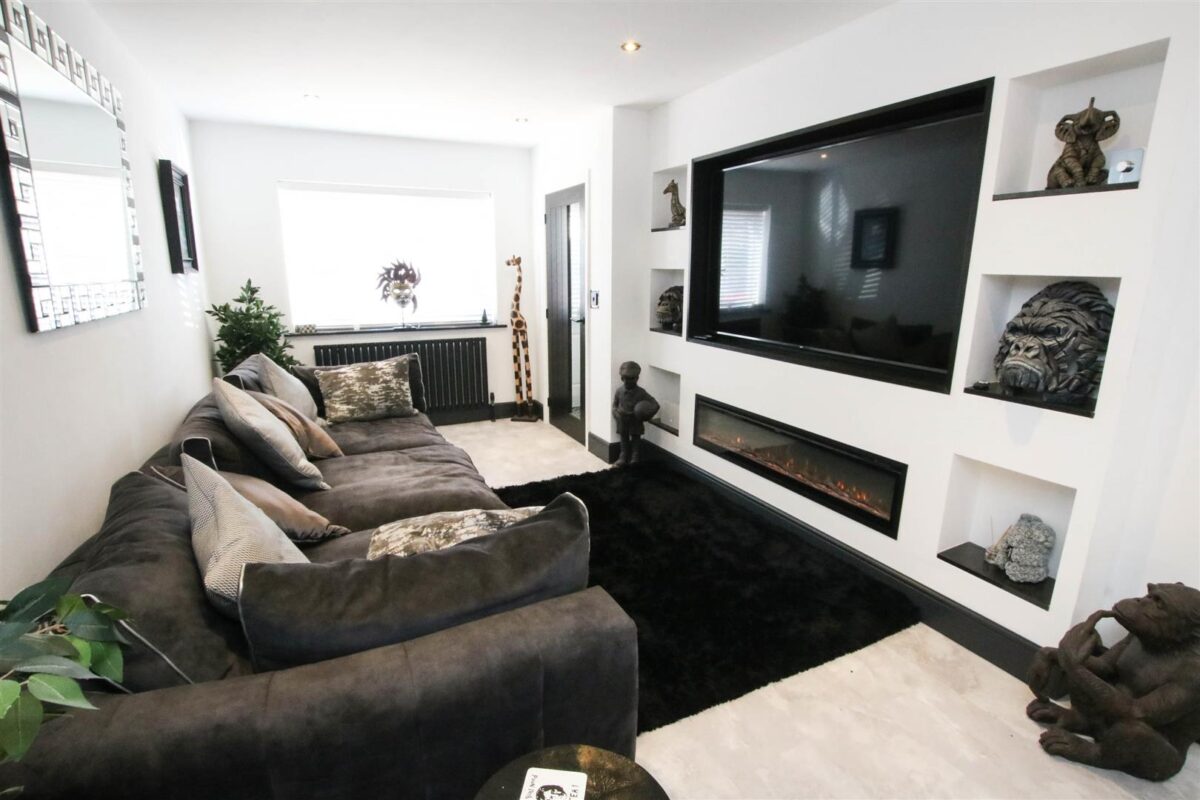 Mansfield Crescent, Armthorpe, Doncaster
