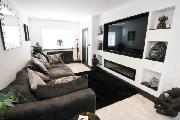 Mansfield Crescent, Armthorpe, Doncaster