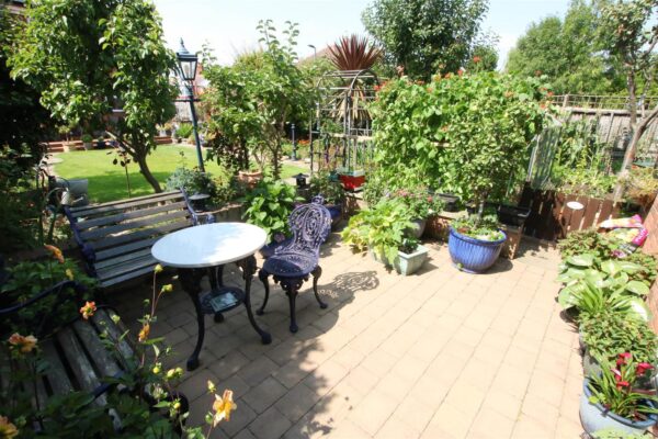 Harrowden Road, Wheatley Hills, Doncaster