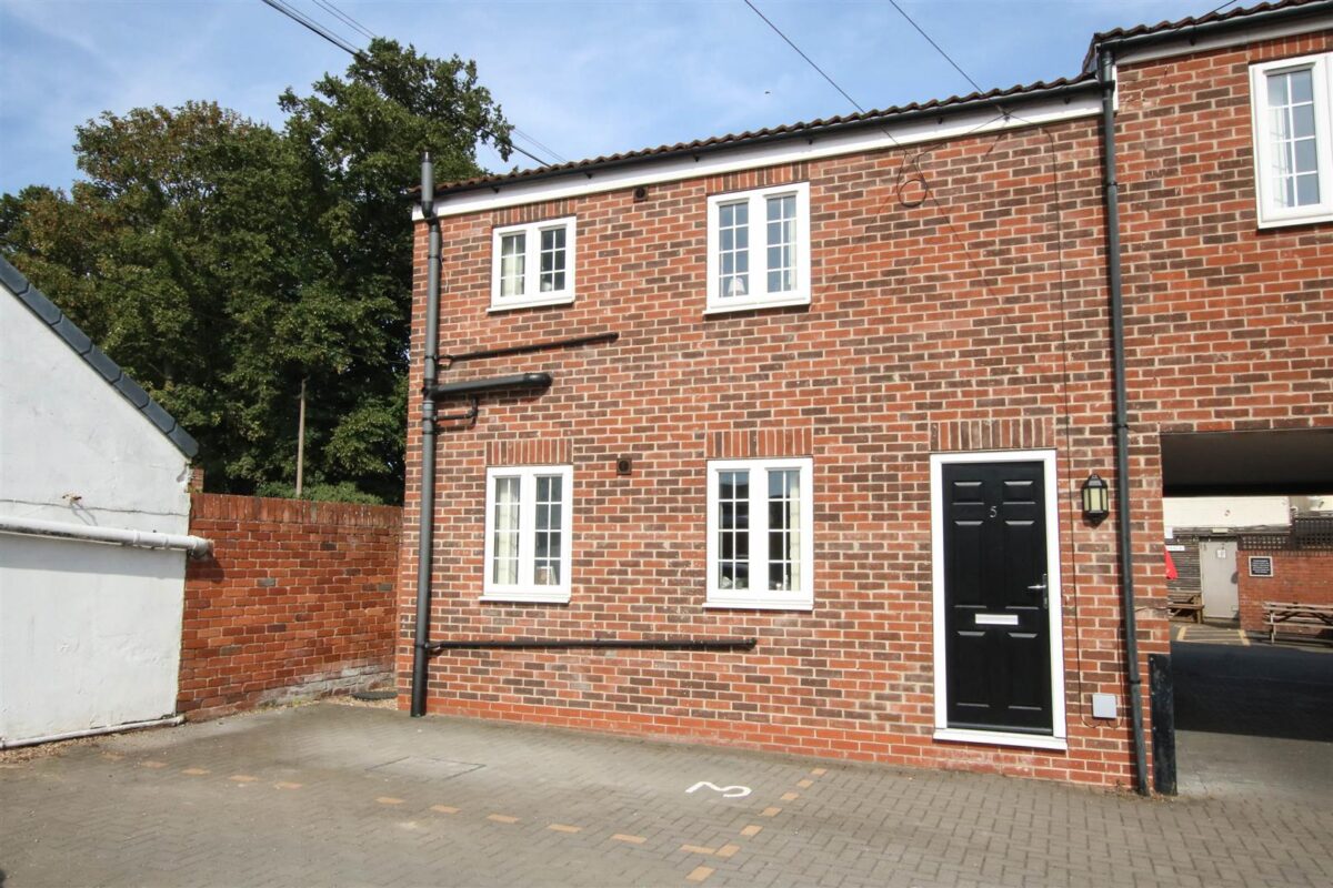 Church Walk, Hatfield, Doncaster