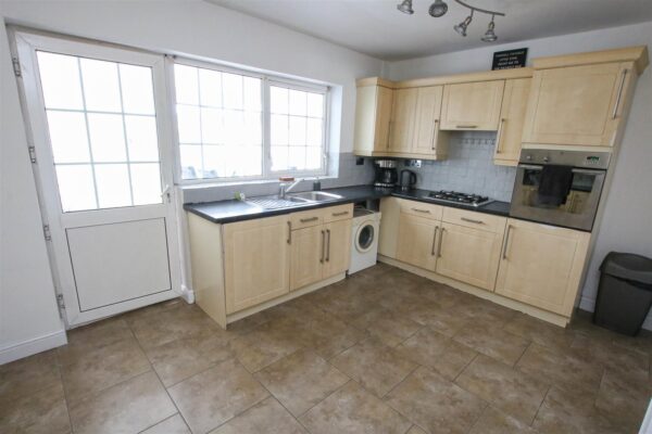 Broadway, Dunscroft, Doncaster