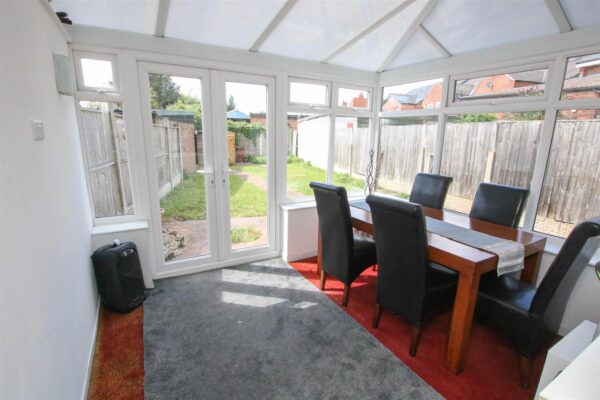 Broadway, Dunscroft, Doncaster