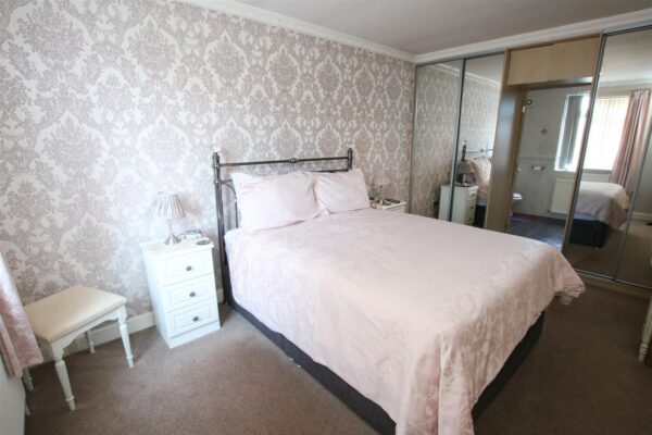 Harrowden Road, Wheatley Hills, Doncaster