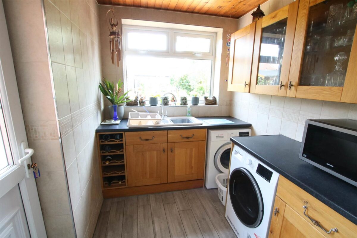 Harrowden Road, Wheatley Hills, Doncaster