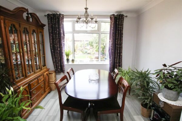 Harrowden Road, Wheatley Hills, Doncaster