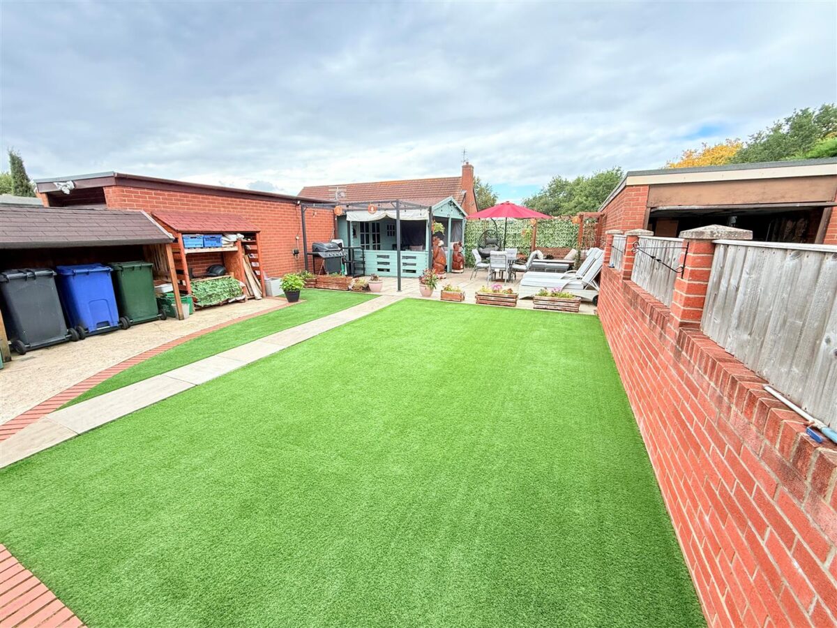 Harvey Close, Finningley, Doncaster