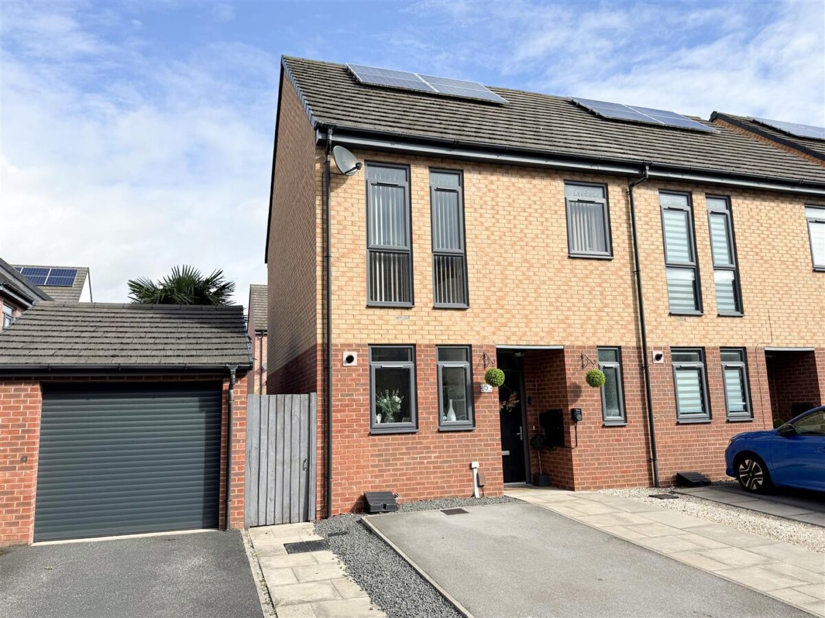 Heartswood Road, Bentley, Doncaster