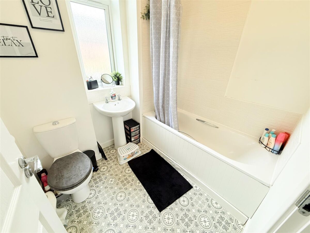 Heartswood Road, Bentley, Doncaster