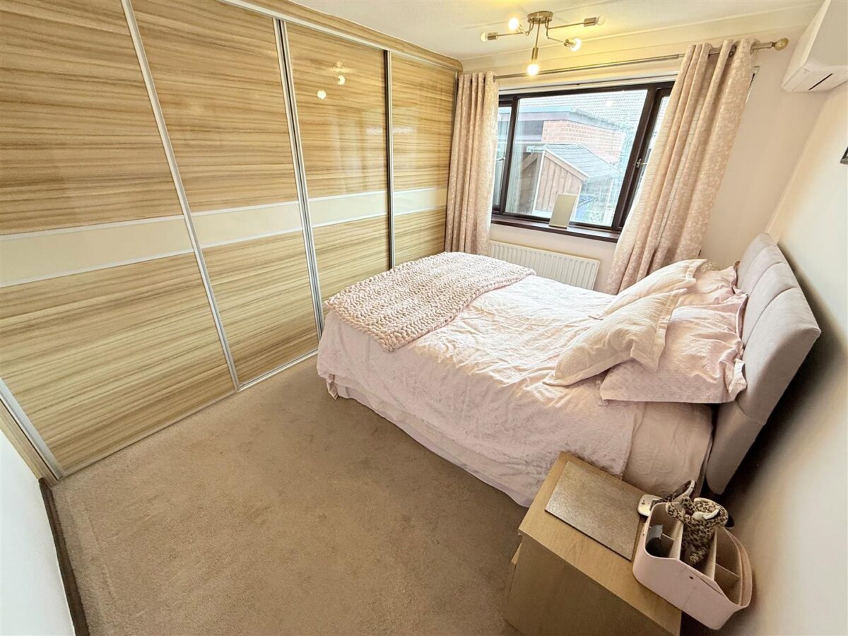 Harvey Close, Finningley, Doncaster