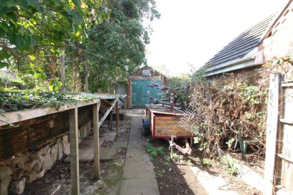 Sherwood Avenue, Doncaster