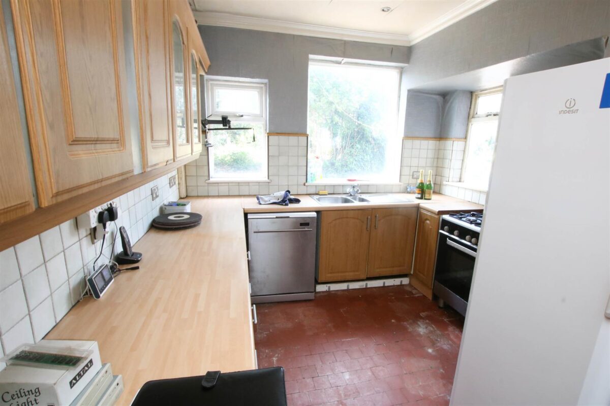 Sherwood Avenue, Doncaster
