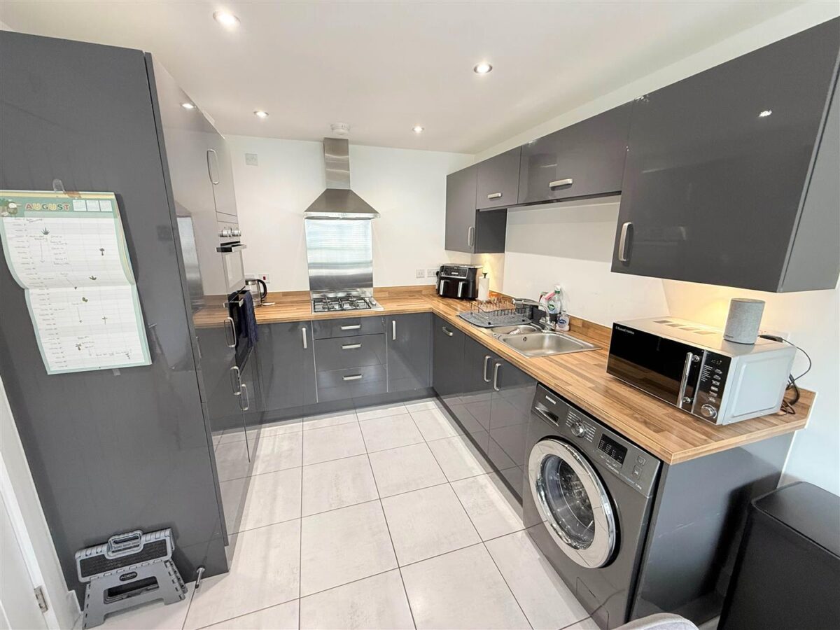 Lake View, Doncaster