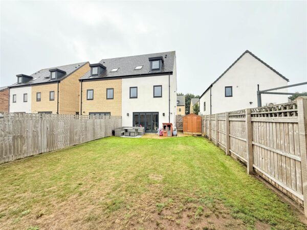 Lake View, Doncaster