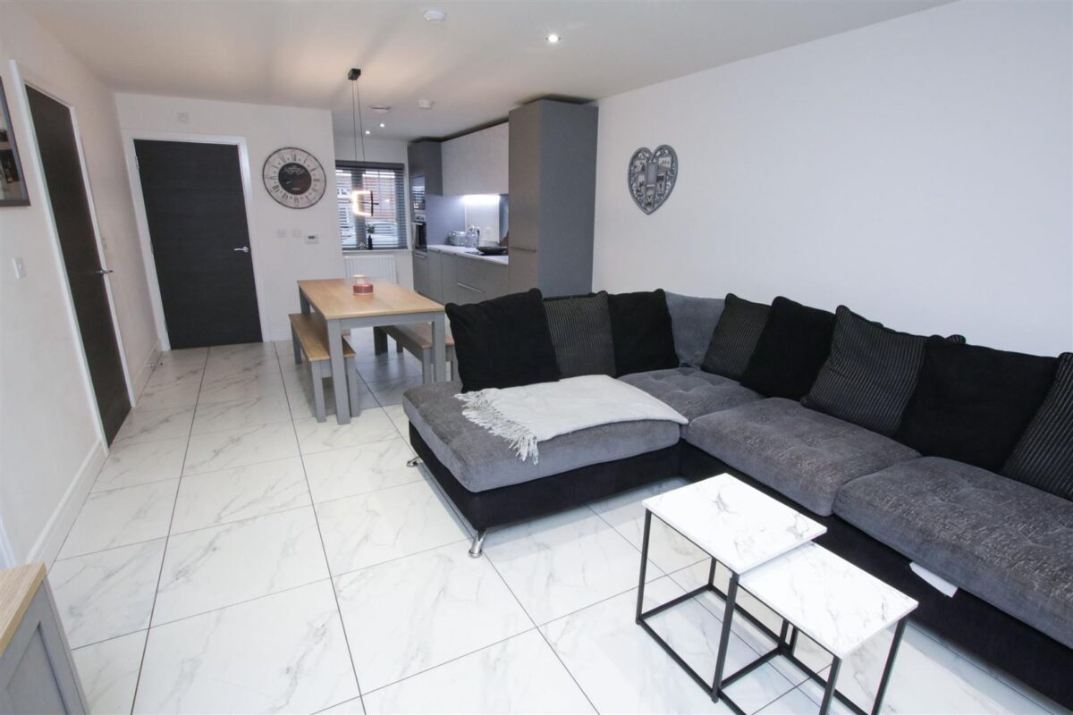 School Lane, Doncaster