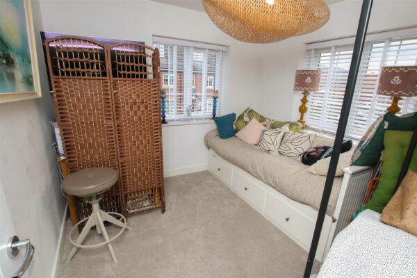 Midford Drive, Wheatley, Doncaster