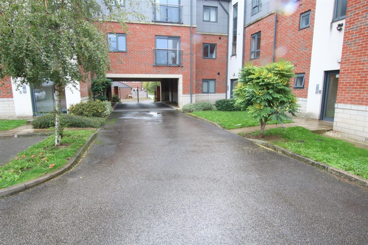 Brooke Court, Auckley