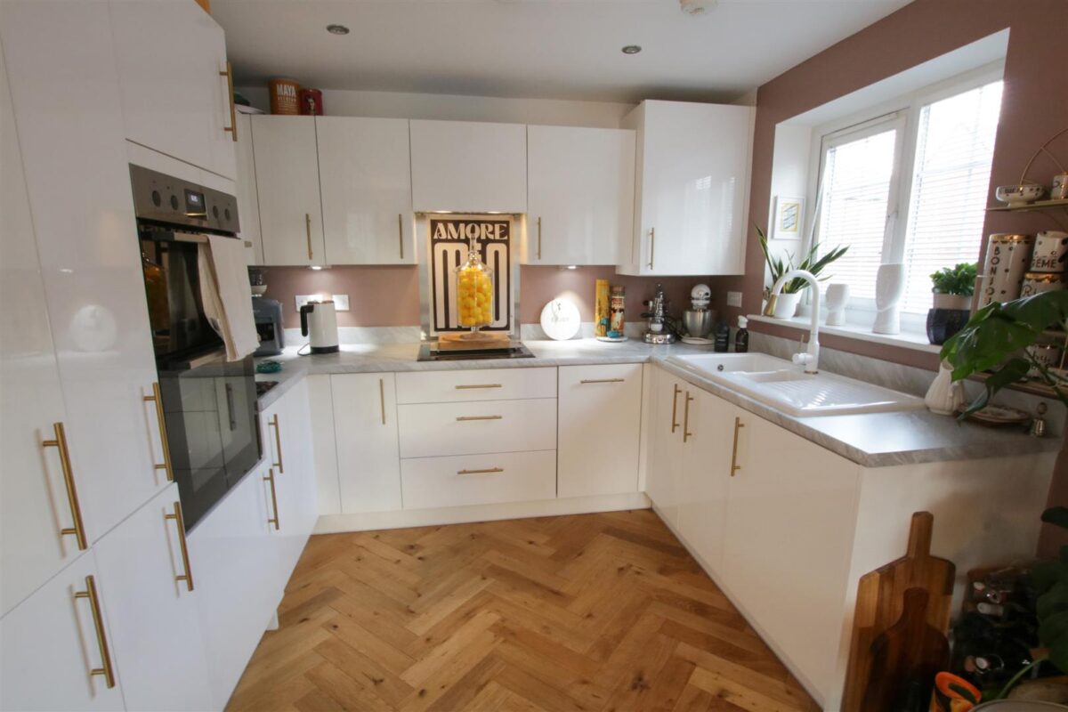 Midford Drive, Wheatley, Doncaster