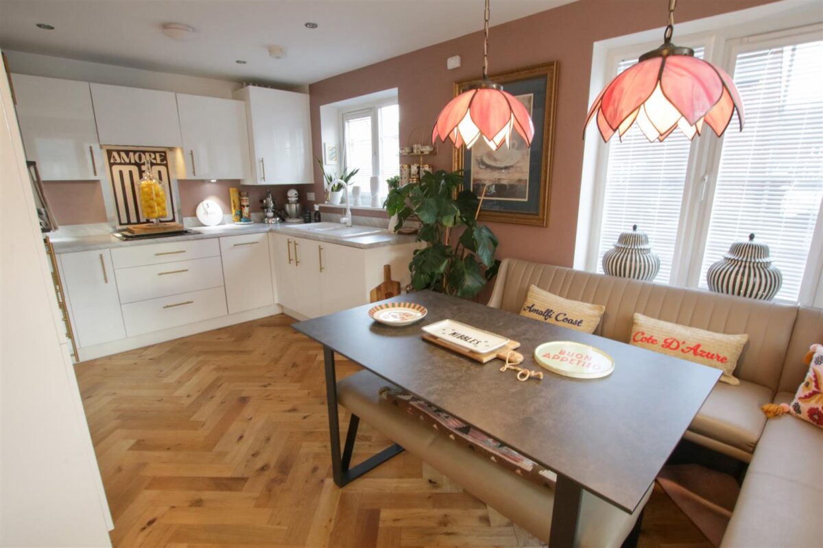 Midford Drive, Wheatley, Doncaster