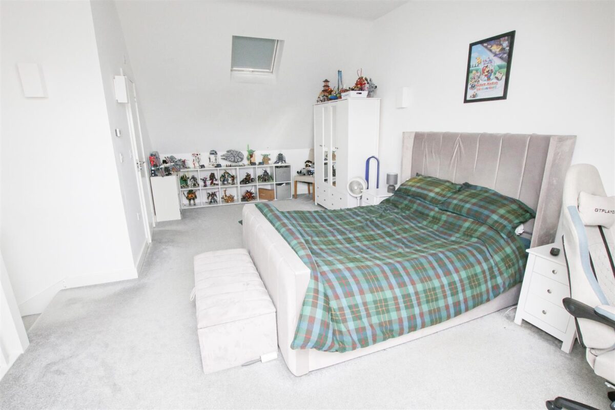 Winder Close, Rossington, Doncaster
