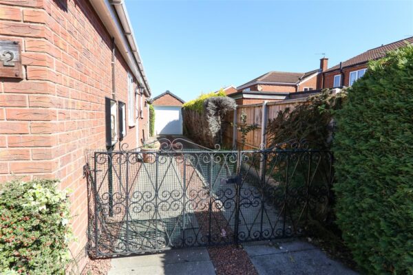 Hallview Road, Rossington, Doncaster
