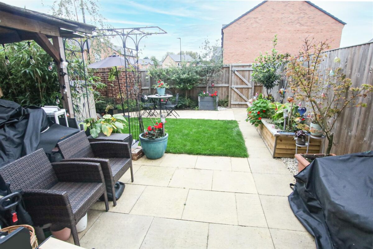 Midford Drive, Wheatley, Doncaster