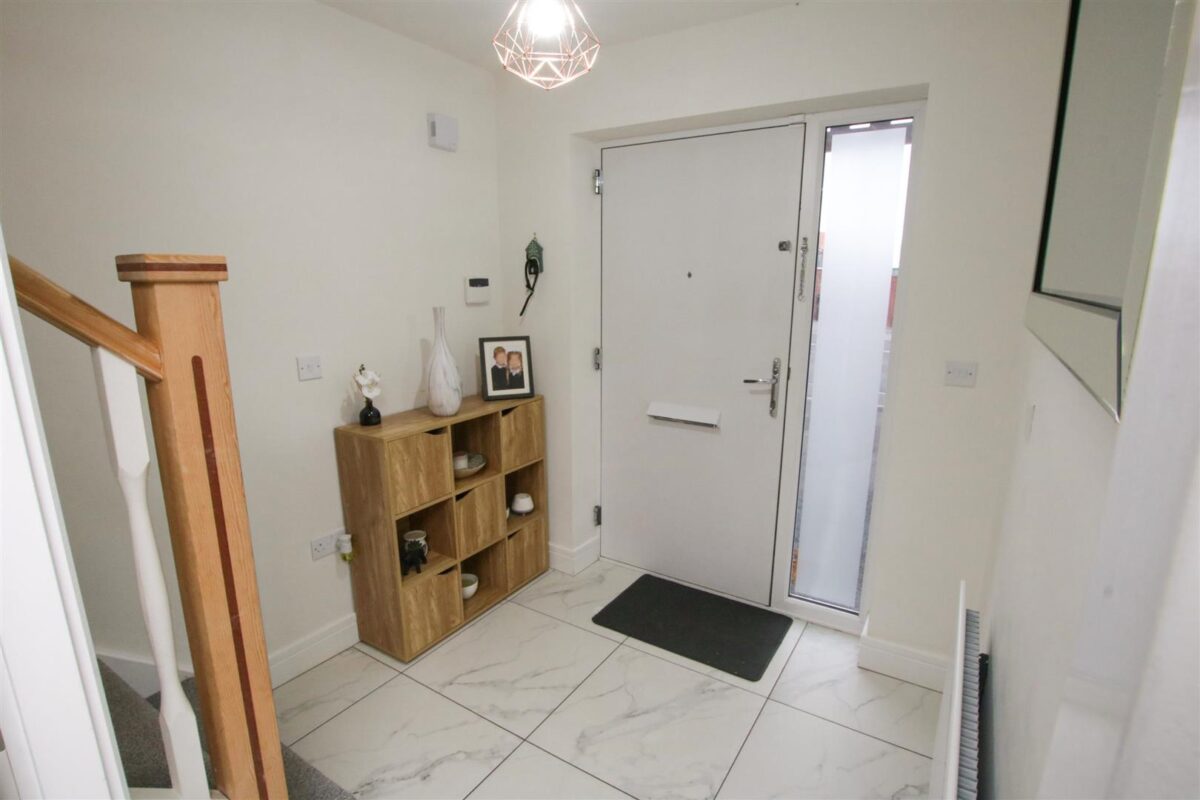 School Lane, Doncaster