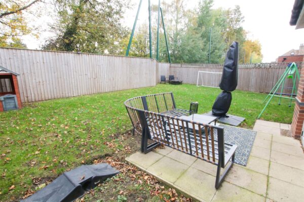 School Lane, Doncaster