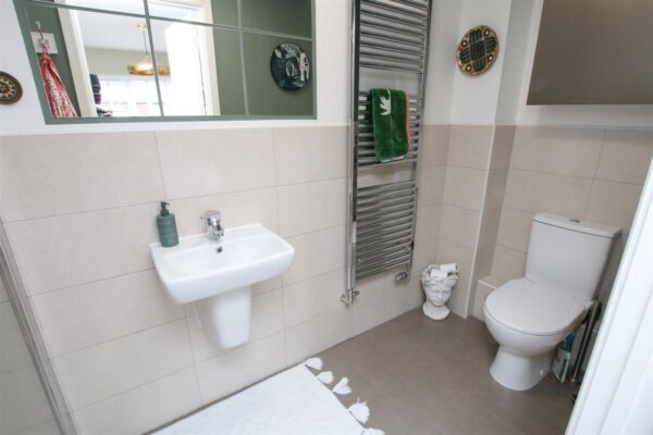 Midford Drive, Wheatley, Doncaster