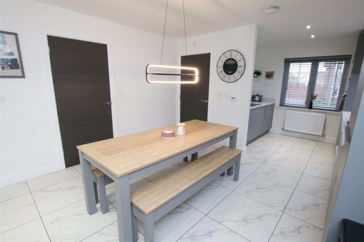 School Lane, Doncaster