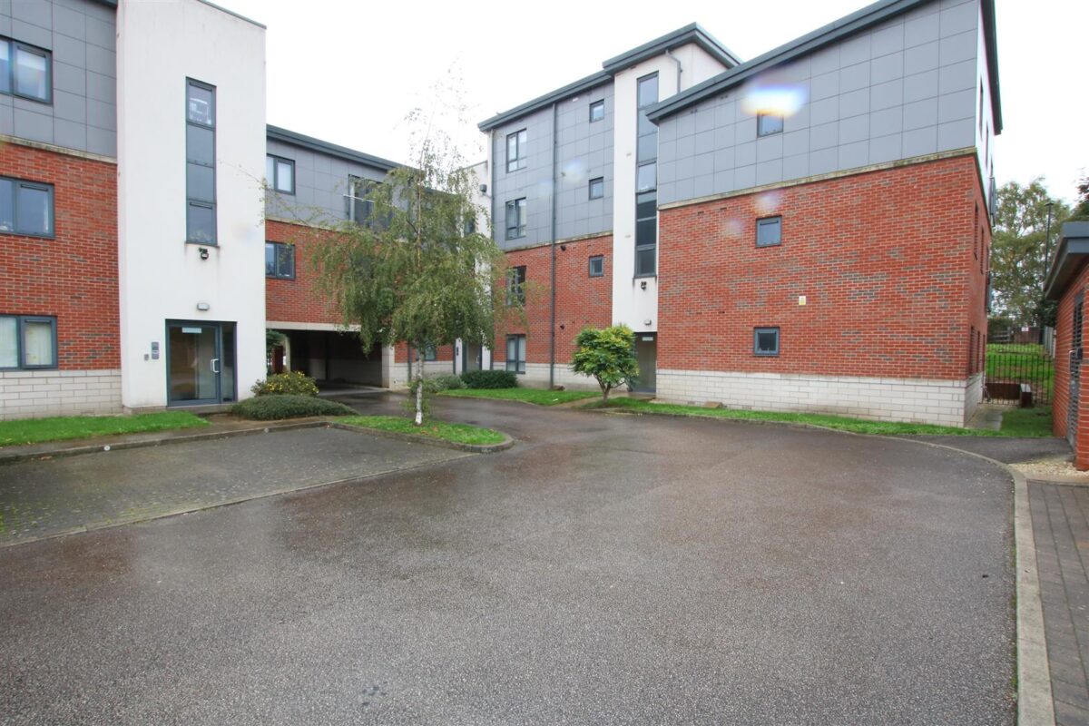 Brooke Court, Auckley