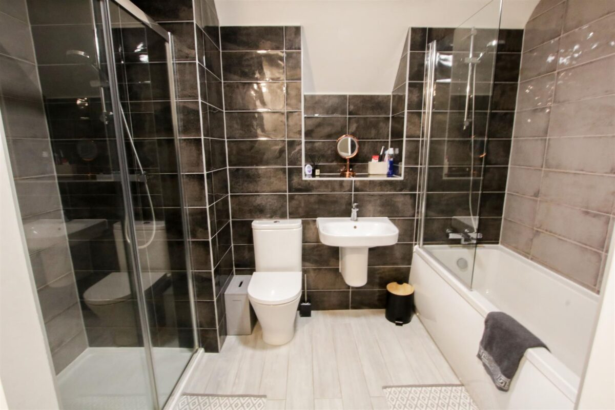 School Lane, Doncaster