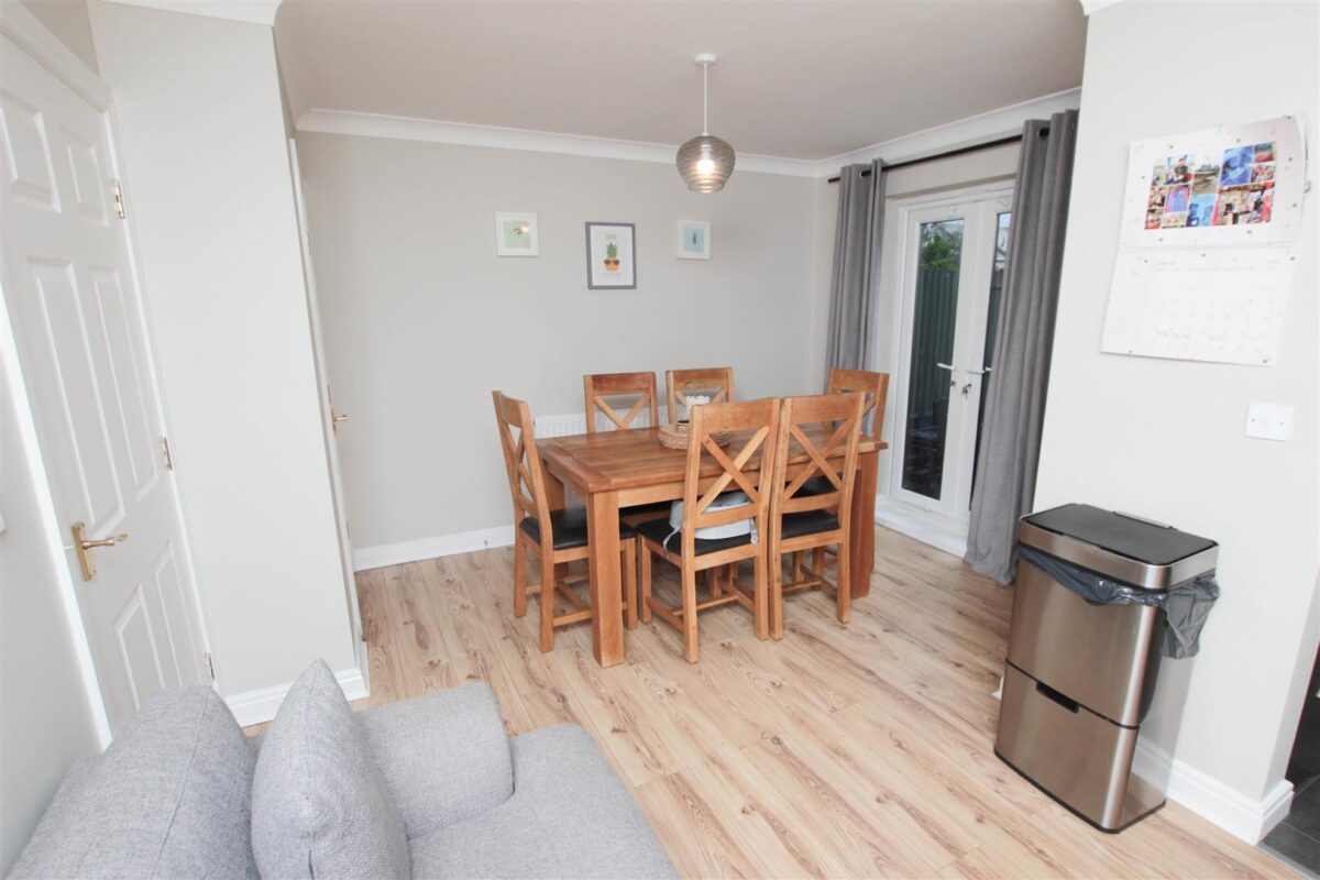 Grassholme Close, Lakeside, Doncaster