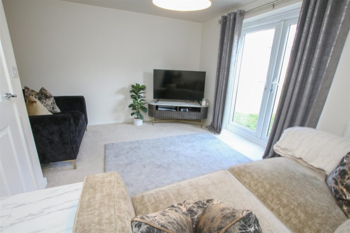 Creek Drive, Woodlands, Doncaster