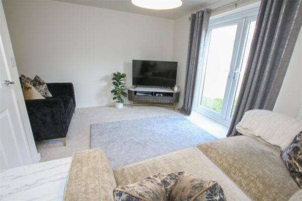 Creek Drive, Woodlands, Doncaster