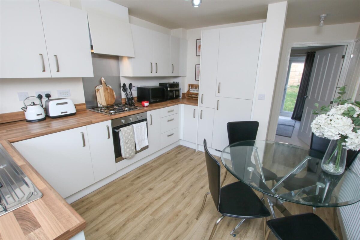 Creek Drive, Woodlands, Doncaster