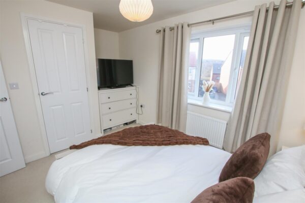 Creek Drive, Woodlands, Doncaster