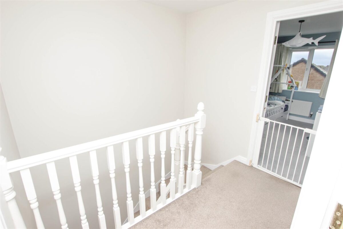 Grassholme Close, Lakeside, Doncaster