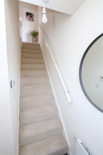 Creek Drive, Woodlands, Doncaster