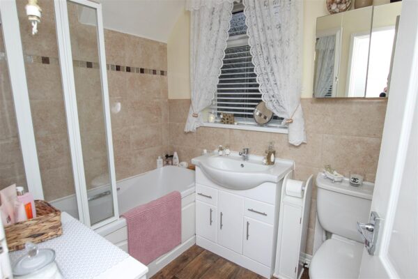 Mansfield Crescent, Armthorpe, Doncaster