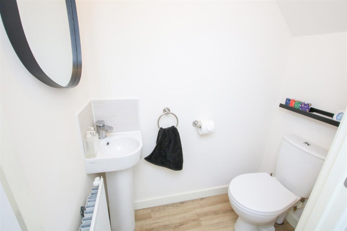 Creek Drive, Woodlands, Doncaster