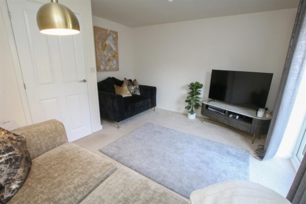 Creek Drive, Woodlands, Doncaster