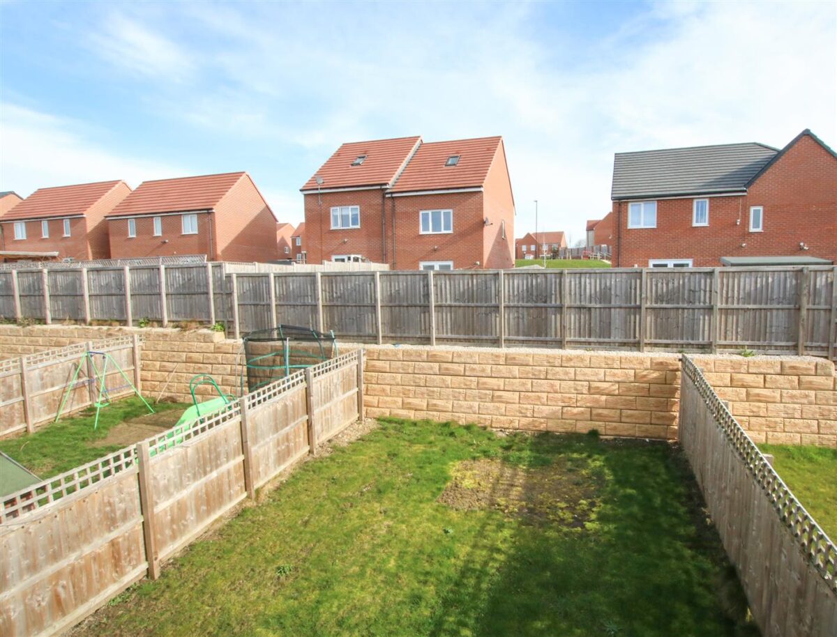 Creek Drive, Woodlands, Doncaster