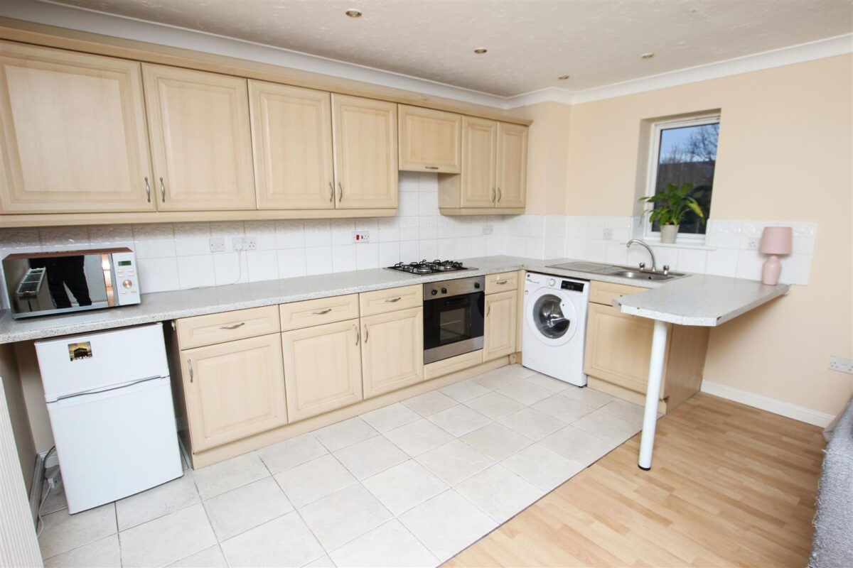 Lakeside Boulevard, Doncaster